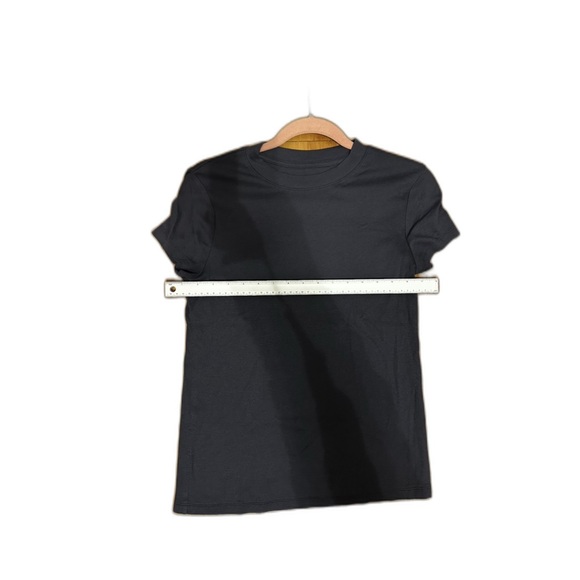 Classic Women’s Ribbed Top - Picture 3 of 5